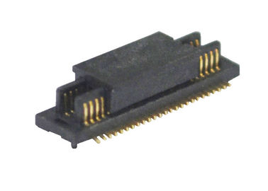 0.5AはBTBのコネクター50 Pinの金版PA6T PA9T LCPの絶縁体材料を浸す