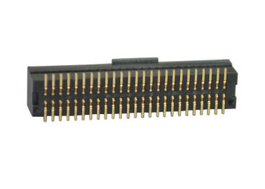 コラムが付いているコネクターの男性SMT PCBのソケットのコネクターに乗る0.8 Mm板
